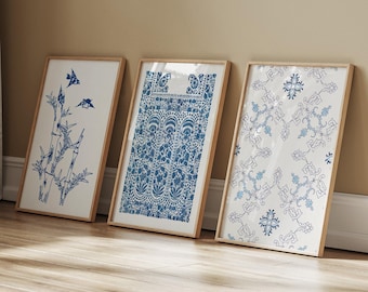 Conjunto de láminas botánicas enmarcadas para pared: Estampados florales en azul y blanco, estilo Hamptons.