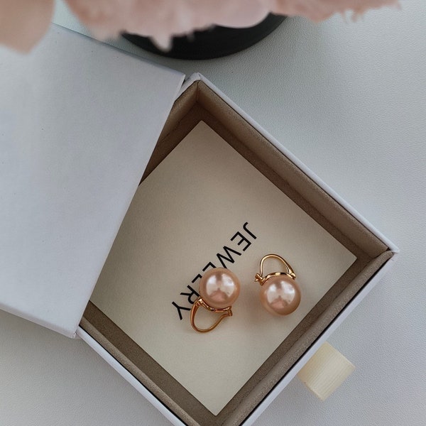 Pink Pearl Earrings•Vintage Style Earrings•Pearl Jewelry•Gift for her•Handmade Jewelry• Anti-tarnish•Minimalist Earrings•Anniversary Gift