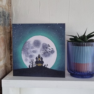Biglietti d'auguri per il cielo notturno dell'acquerello di Halloween della casa stregata, quadrati