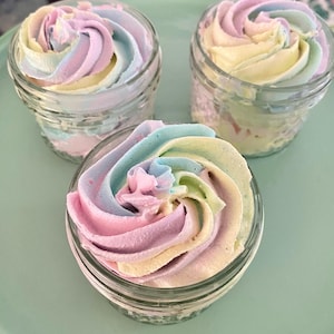 オーガニックエッセンシャルオイル配合の手作り泡立ちボディシュガースクラブ