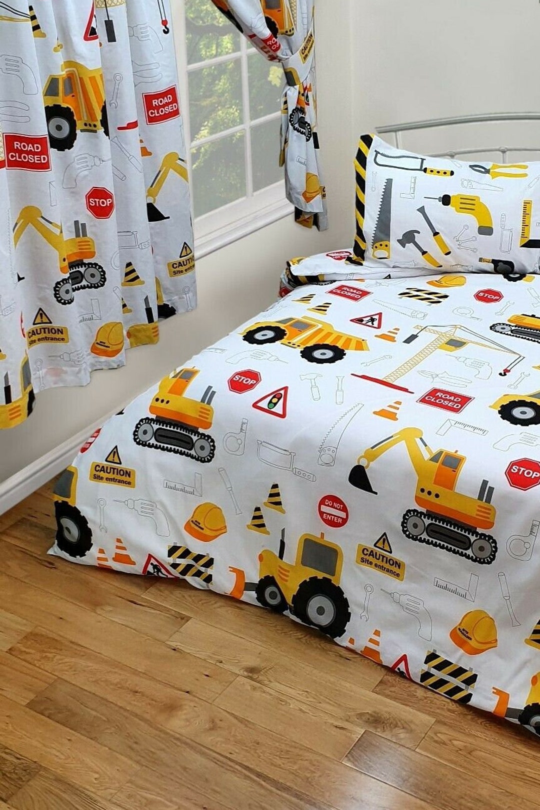 JUNIOR COT Toddler Bed Kids Boys JCB Diggers Construction White Duvet