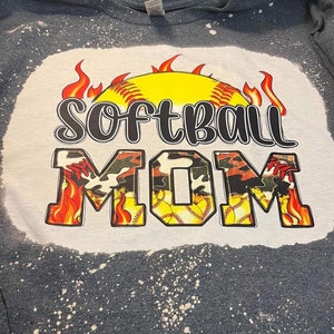 Dark Heather Gebleichtes Softball Mom Tshirt