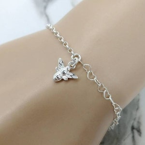 Dainty Bee Bracelet Tiny Bee Bracelet Bumble Bee Bracelet Cute Tiny Bee Charm Bracelet Bee Jewelry Bumble Bee Jewelry Silver Bee Jewellery