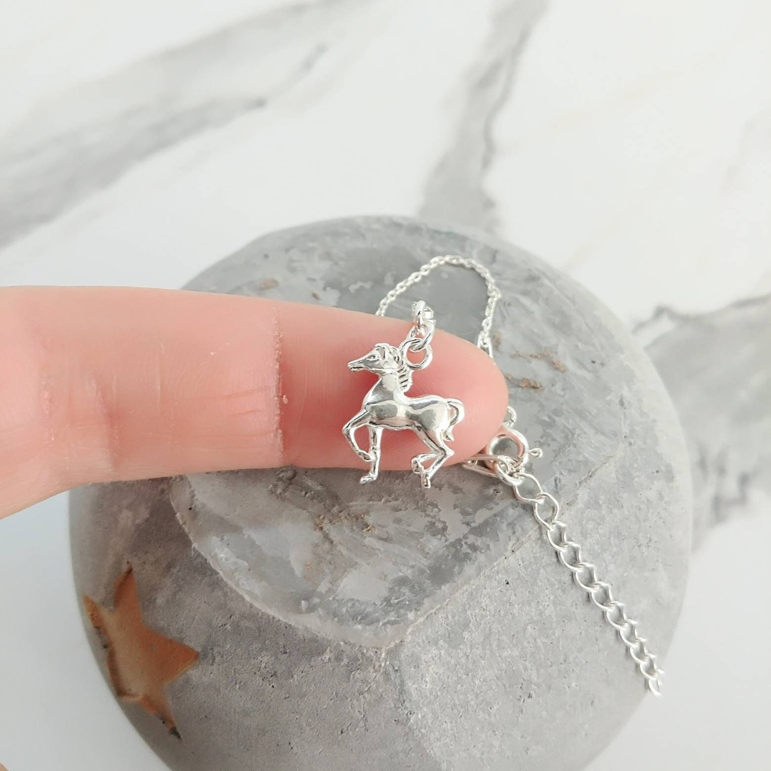 Sterling Silver Horse Bracelet Tiny horse Bracelet Horse Charm Bracelet Horse Lover Gift Horse Lover Bracelet Horse Jewelry