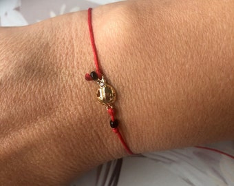 Pulsera de mariquita, pulsera de mariquita de cordón rojo, pulsera de encanto minimalista, pulsera de primavera, pulsera boho apilable, joyería de mujer de todos los días