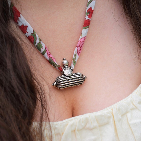 Colliers et pendentifs De Beers Talisman d'occasion | Collector Square