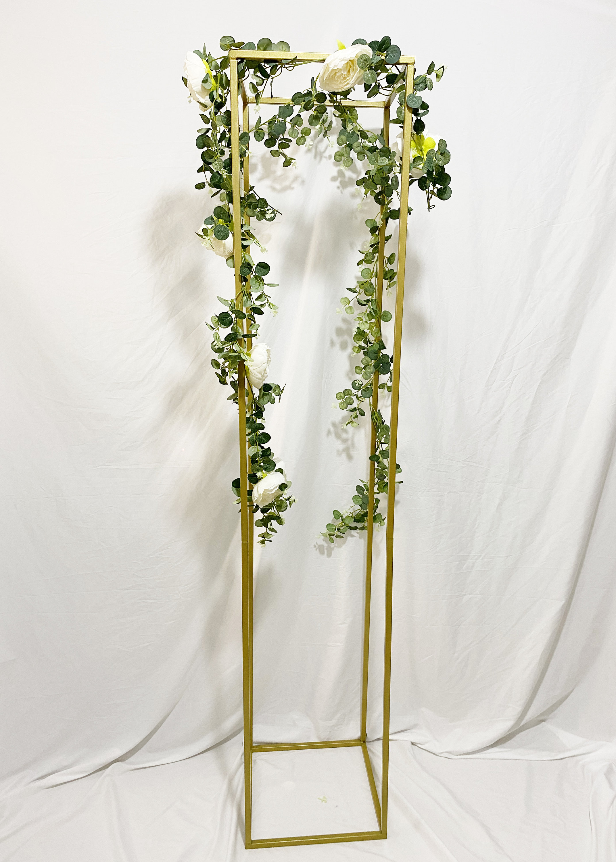 Stand Only Gold Floor Metal Tall Flower Arch Backdrop Centerpieces For  Wedding Decoration Floral Arrangement Stand Wedding Stage Decor From  Senyuweddingsupplies, $580.91