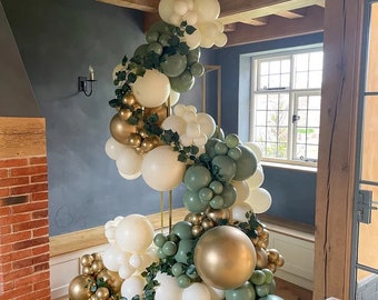 Tall Gold Metal Flower Stand: Wedding Party Centerpiece (80x16x16")