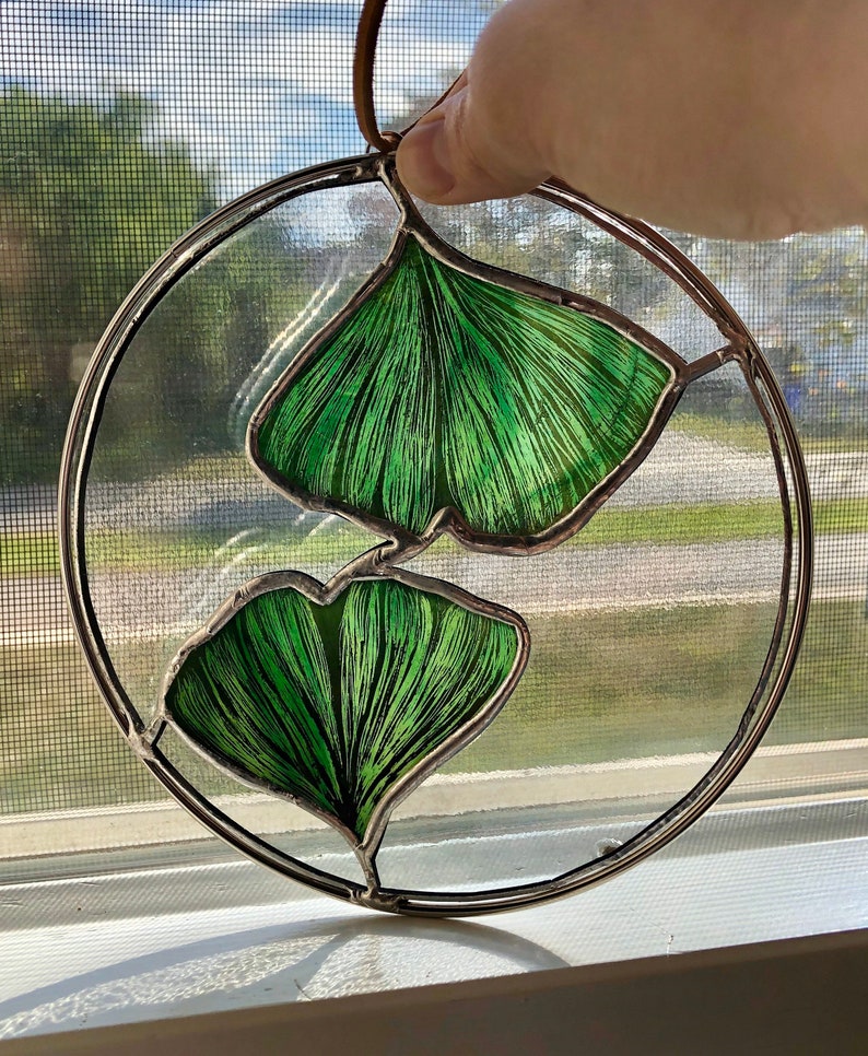 Painted Stained Glass Ginkgo Leaves Small Circular Stained Etsy