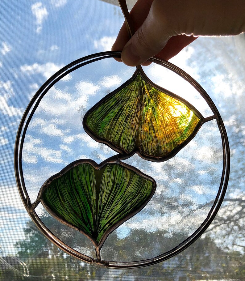 Painted Stained Glass Ginkgo Leaves Small Circular Stained Etsy