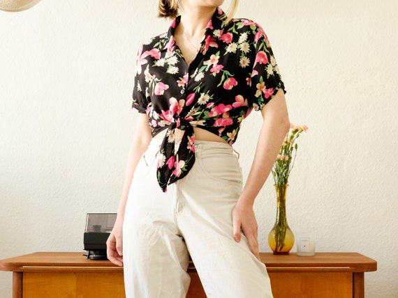 Vintage floral print blouse / 80s blouse / Black … - image 2