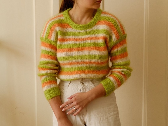 Vintage mohair sweater / Wool pullover / Hand knit