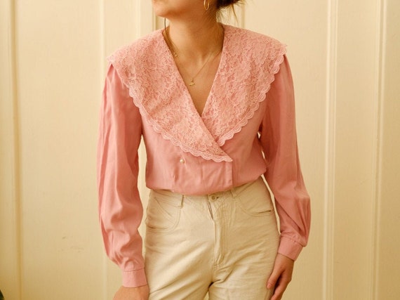 Vintage romantic blouse / Ruffle blouse / Statemen