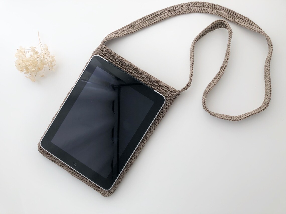 Crochet tablet case purse sleeve / Crossbody holder pouch / Etsy