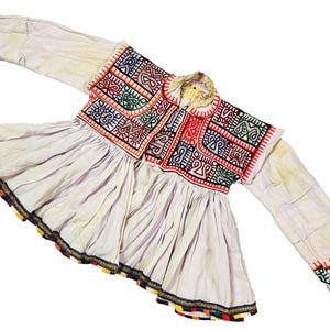 Giacca Rabari in stile Keriya / Top ricamato vintage Banjara Boho Tribal Kutch / Giacca hippie da festival Gujarat / Cappotto da donna unico e raro