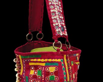 Banjara Jhola Tasche | Antike Boho Umhängetasche | Rare Vintage Tribal handgefertigte Spiegel Stickerei Tasche | Ethnische indische Tasche | Boho Frau Tasche