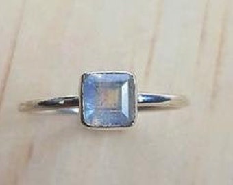 Square Rainbow Moonstone Ring, 925 Sterling Silver Ring, Natural Moonstone Ring, Handmade Silver Ring, Simple Ring, Cute Ring, Dainty Ring