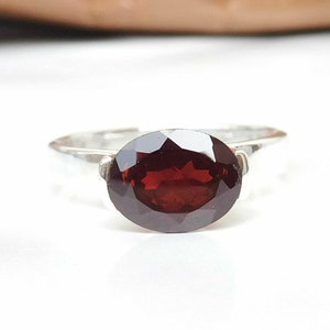Red Garnet Ring, Garnet Jewelry, 925 Sterling Silver Ring, Boho Ring, Birthstone Ring, Women Ring, Gift Ring, Simple Band, Artisan Ring, Mom