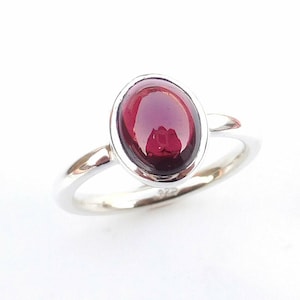 Silver Garnet Ring, Garnet Jewelry, 925 Silver Ring, Oval Ring, Single Band Ring, Gift for Her, Wife Gift, Christmas Offer, Dainty Ring, Mom