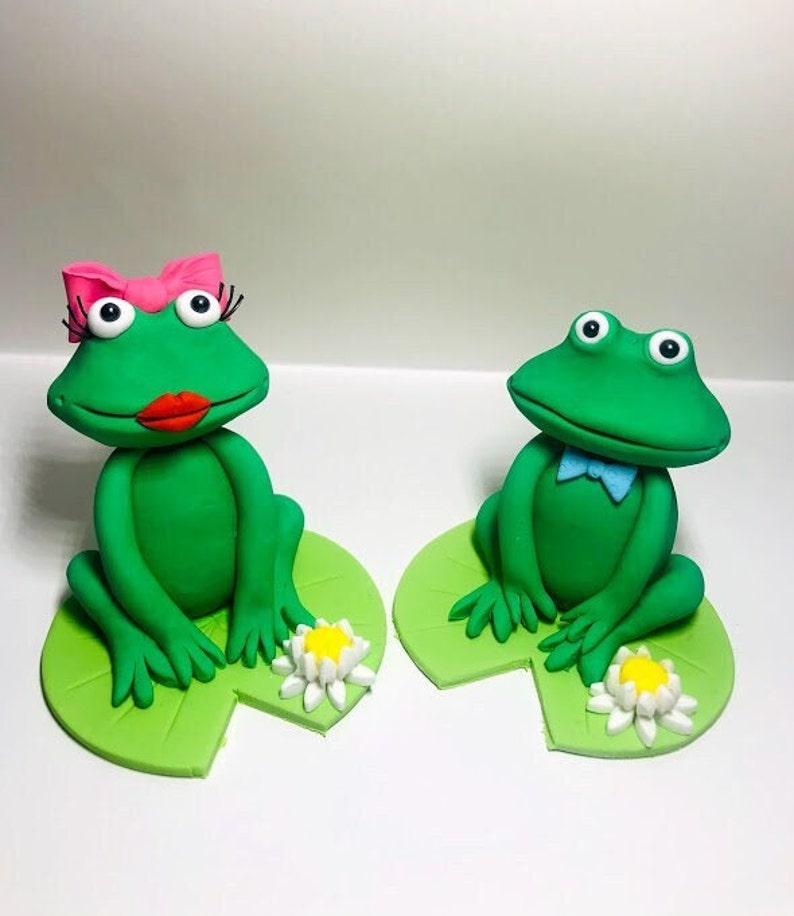 Fondant Frogs Cake toppers Cake decoration Vegan and Nut Free image 1