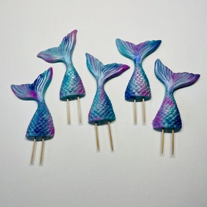 Edible Large multicolored fondant mermaid tails - Vegan