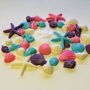 25 or 50 stunning Edible fondant seashell set as shown with pearl shimmer finish
