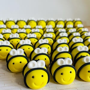 Edible sugar fondant bumble bee cake or cucpake toppers-Gluten Free-Vegan-Nut Free-Dairy Free