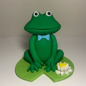 Fondant Frogs Cake toppers Cake decoration Vegan and Nut Free image 6