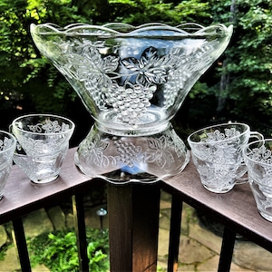 ヴィンテージ カップボード grape bunch ヴィンテージ カップ