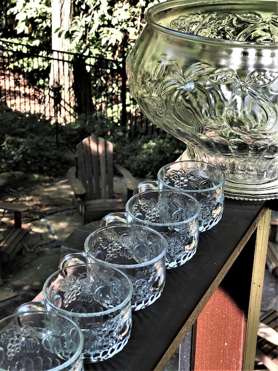 Jeannette Fruit Clear 33-piece Punch Bowl Set, 16 Matching Cups