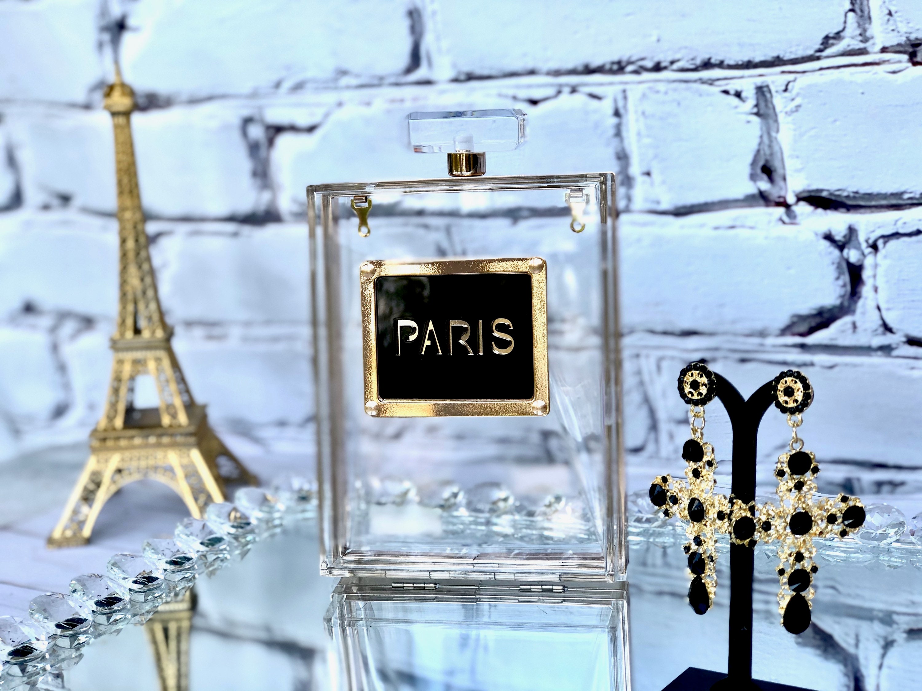 Paris Perfume Shape Women Acrylic Clutch Bags Evening Party Purses Cocktail  Banquet Handbags (Black): Handbags