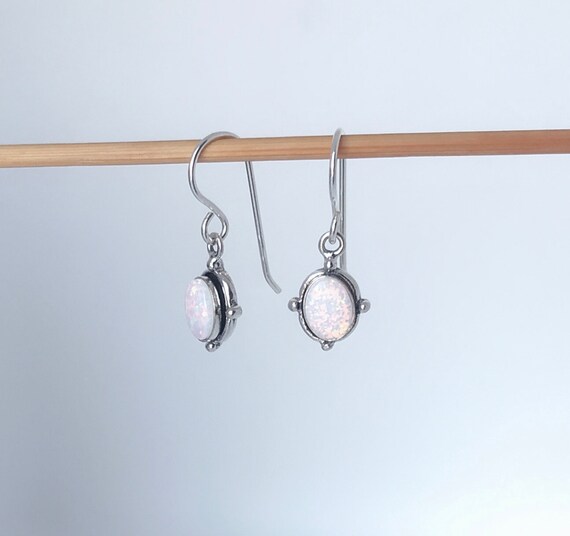 Orecchini A Bottone In Opale Bianco Etiope Naturale, Cabochon - Foto 7