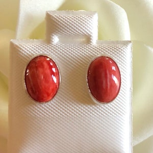 6x8mm Spiny Oyster Oval Stud Earrings - Natural Spiny Oyster Sterling Silver Post Earrings