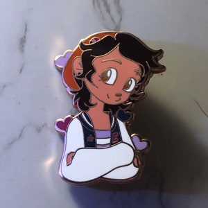 Luz Hearts Pin