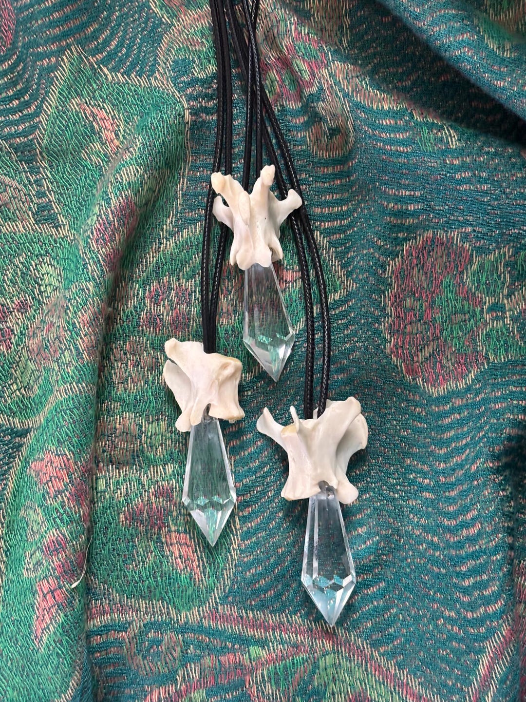 Red Fox Vertebrae Crystal Pendant N…