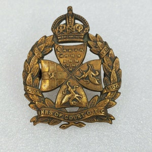 WWII Inns Of Court O.T.C. Cap Badge Coat of Arms Lugs in Back Infantry Cavalry