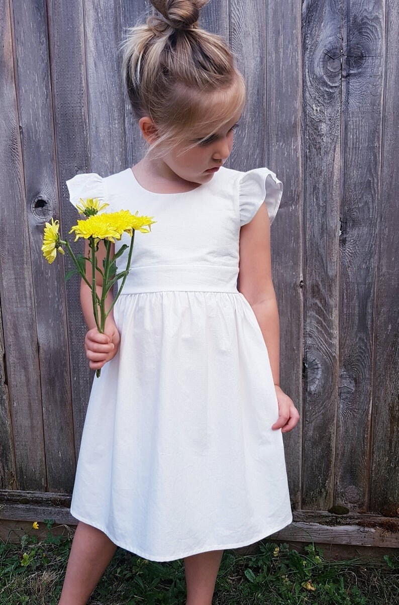 Robes de petite fille pêche, robe de mariée bébé boho, robe de fille de fleur, robe avec noeud, robe de bébé blanche, premier anniversaire, robe classique image 6