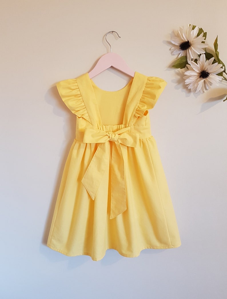 Robes de petite fille pêche, robe de mariée bébé boho, robe de fille de fleur, robe avec noeud, robe de bébé blanche, premier anniversaire, robe classique image 4