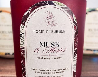Bougie musc et merlot : cire de soja coulée à la main avec Earl Grey (8 oz)