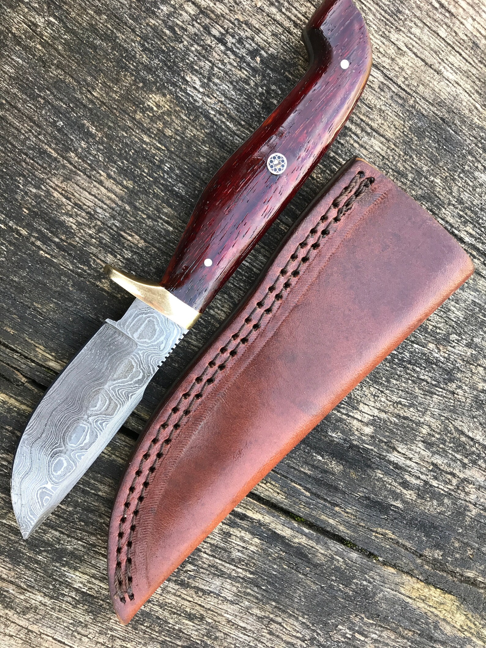 Antique Design Damascus 3.9 Blade Skinning Hunting Knife w/Brass