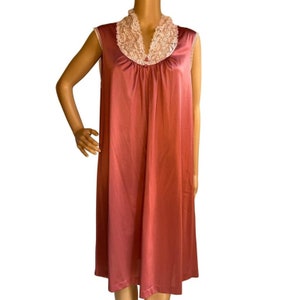 Vintage 70s nylon lace dusty rose nightgown