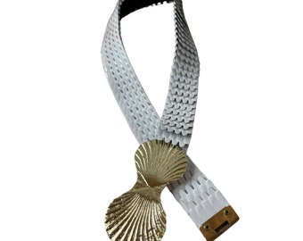 Vintage White Dragon Scale Metal Stretch Belt Gold Shell Buckle