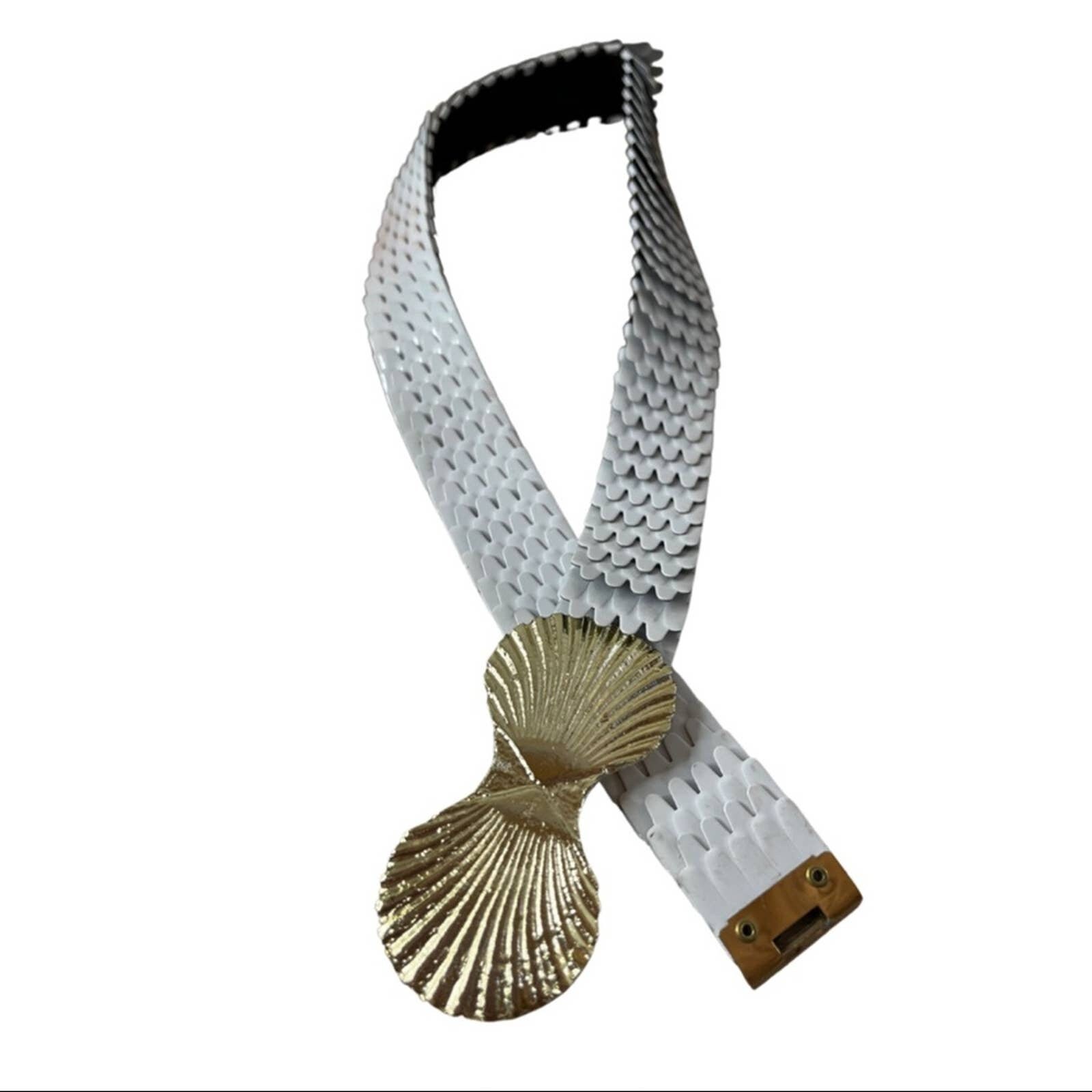 Vintage White Dragon Scale Metal Stretch Belt Gold Shell 
