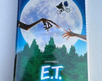 Estuche tipo con tapa de la película VHS de Steven Spielberg de edición limitada de E.T.