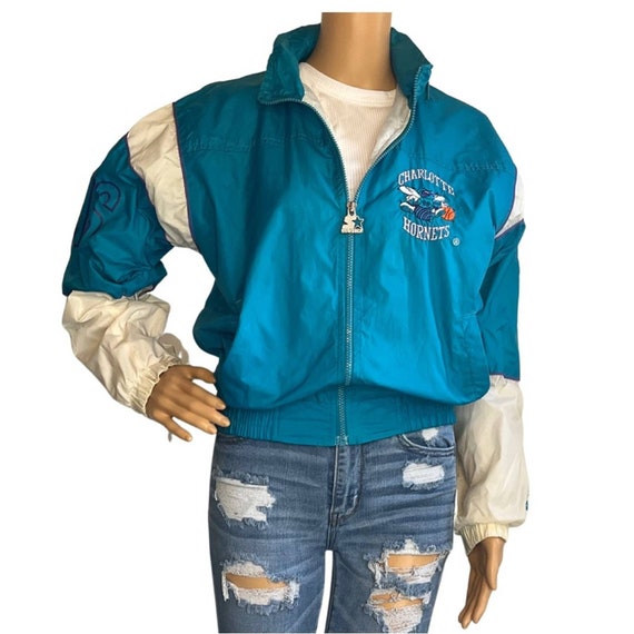 Charlotte Hornets Vintage 90's Teal Starter Pullover Jacket Center