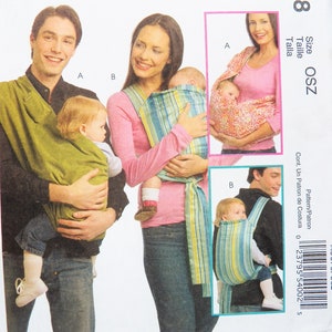 Padrão McCall's Crafts M5678 SEM CORTES para dois tipos de porta-bebês, vista A em 3 tamanhos e vista B com alças usadas na frente ou atrás