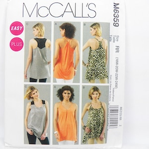 Puede incluir: Patrón de costura McCall's M6359 para tops de mujer. El patrón incluye varios estilos, como un top sin mangas con espalda de encaje, un top halter y un top con estampado de leopardo. El rango de tallas es RR (18W-20W-22W-24W).