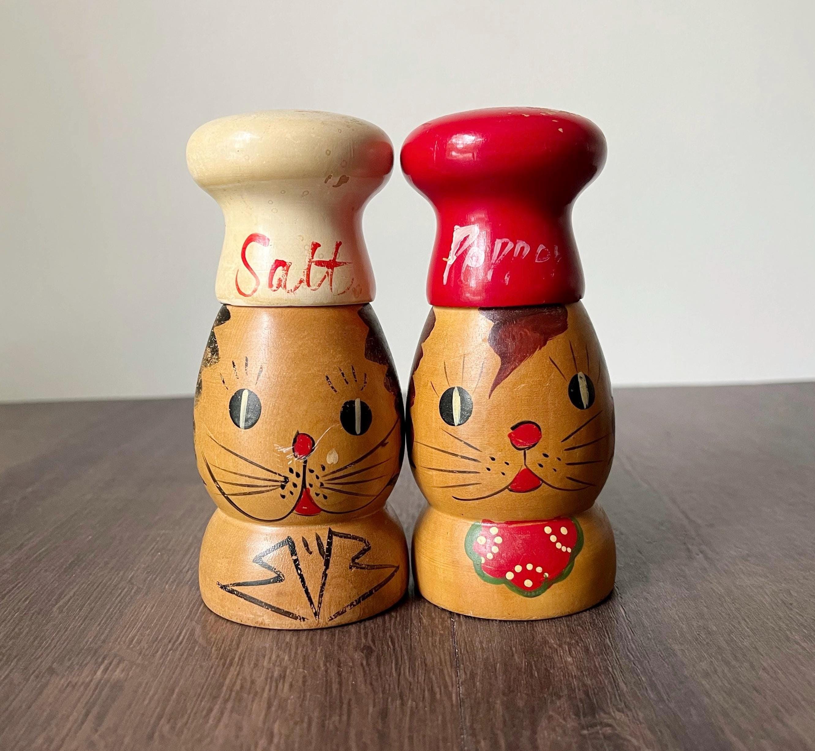 Ceramic Baseball With Glove Mitt Sports Salt And Pepper