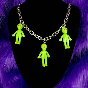 Neon Green Alien Stainless Steel Chain Necklace Rave Necklace Festival Necklace Egirl Necklace Handmade Accessories Alienbratz Free Shipping