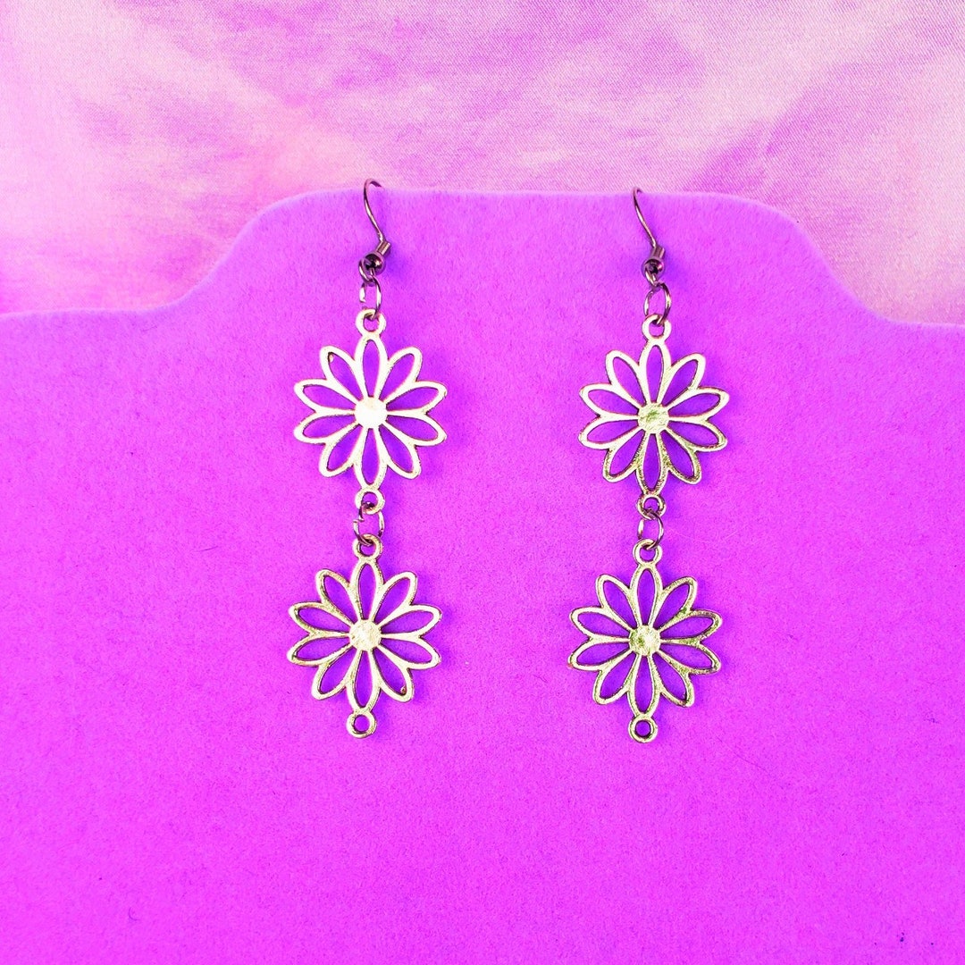 Silver Daisy Earrings Handmade Earrings Handmade Jewelry Etsy